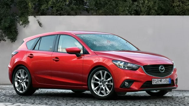 Новое поколение Mazda 3