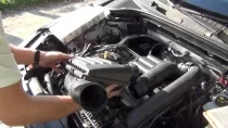 Как заменить воздушный фильтр на Skoda Octavia A7 1.2 TSI