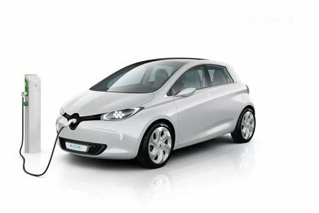 Электрокар Renault Zoe задерживается на старте