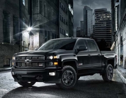 Специальная версия Chevy Silverado Midnight была представлена в Чикаго