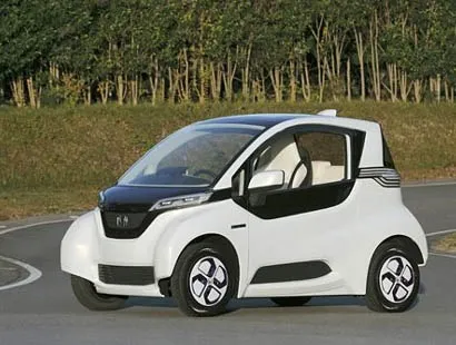Honda начинает испытания миниатюрного электромобиля